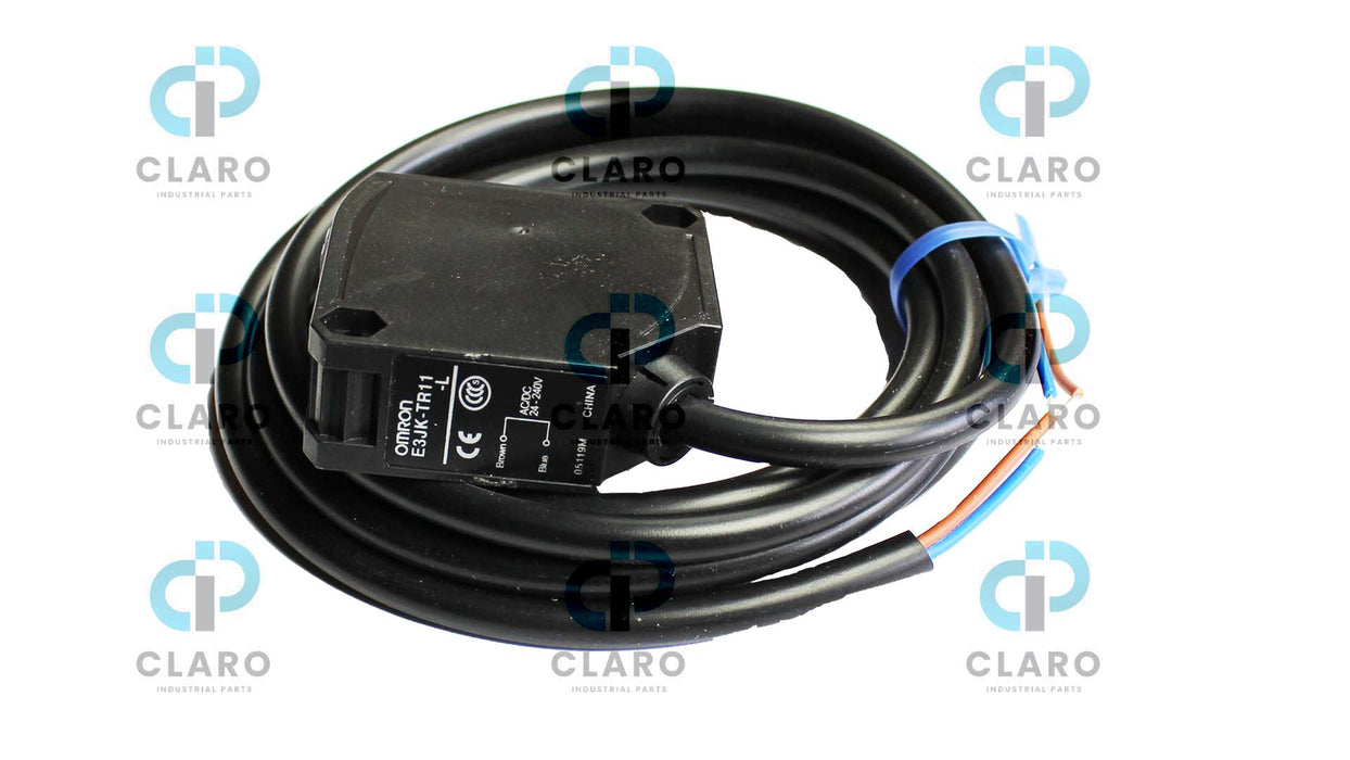 NEW E3JK-TR11-C  (L & D) 2M BUILT-IN POWER SUPPLY   OMRON SENSOR