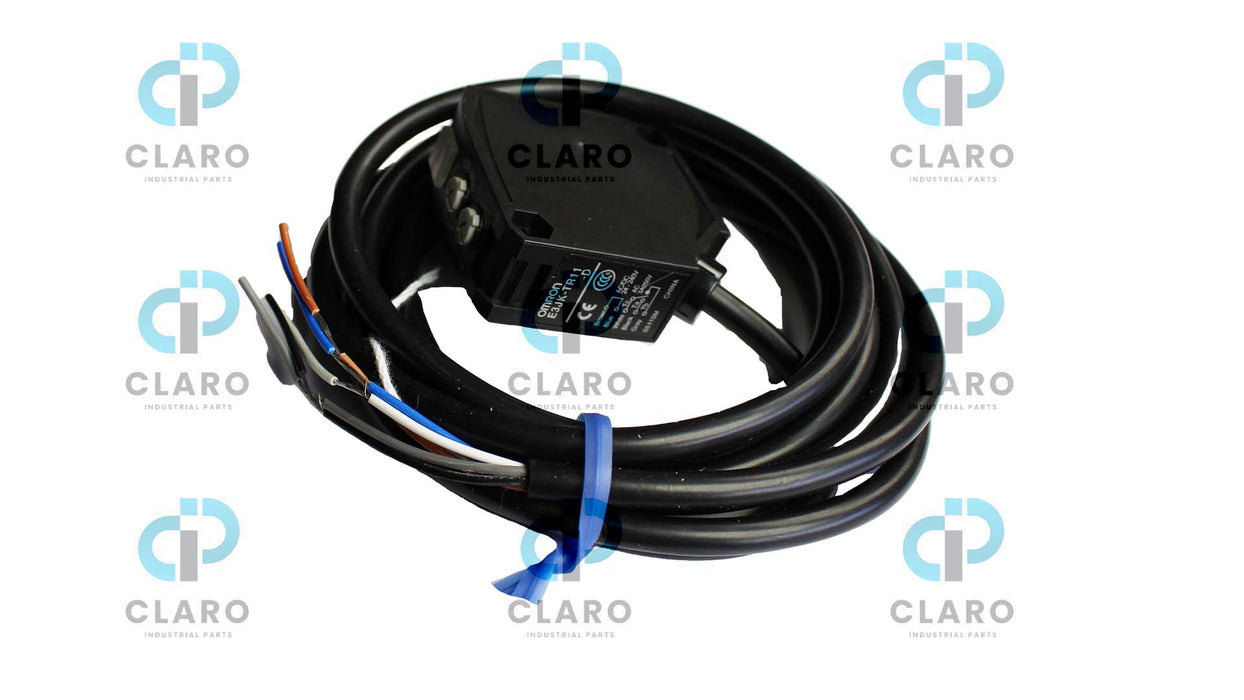 NEW E3JK-TR11-C  (L & D) 2M BUILT-IN POWER SUPPLY   OMRON SENSOR
