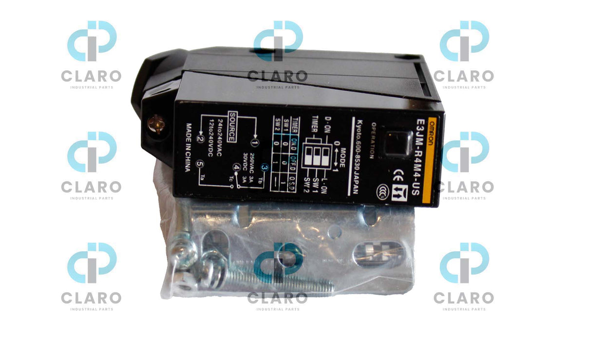 NEW E3JM-R4M4-US PHOTOELECTRIC   OMRON SENSOR